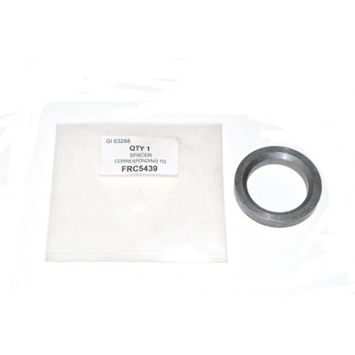 FRC5439 — Element dystansowy przedniego kołnierza do skrzynki rozdzielczej — Defender, Discovery 1 i 2 oraz Range Rover Classic