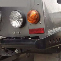 Stalowe nakładki (zderzak) na tylną część Defendera Land Rover 1983-2016, sprzedawane w parach