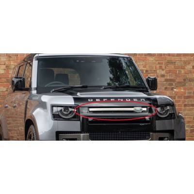 LR134879 - Оновлення решітки радіатора для Land Rover Defender 2020 і новіших моделей - Як встановлено на моделі Defender X - Оригінальний товар Land Rover - Поставляється в кольорі Starlight Satin Chrome