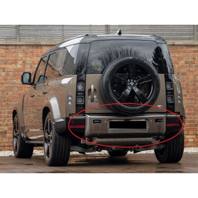 LR148265 - Накладка на задній бампер для Land Rover Defender 2020 - Оригінальний товар Land Rover - Як встановлено на верхній частині Range Defender X