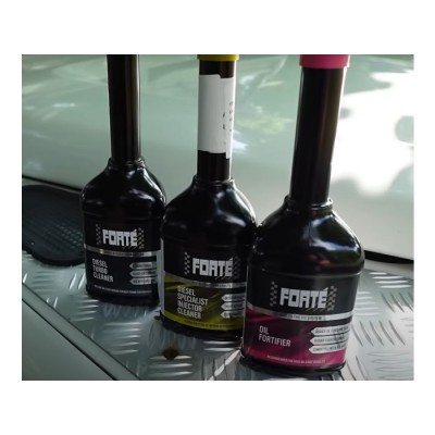 LRC10128 — Набор продуктов Forte — как видно на LR LIVE — включает очиститель дизельного турбонагнетателя, специальный очиститель инжектора и обогатитель масла.